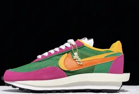 Waffle  LD Nike Green BV0073-301 Pine Sacai 0326